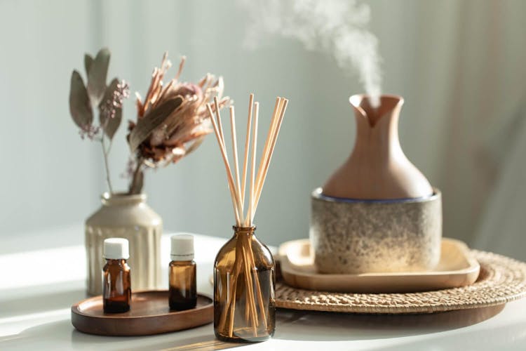 air humidifier and aroma oils - mental health